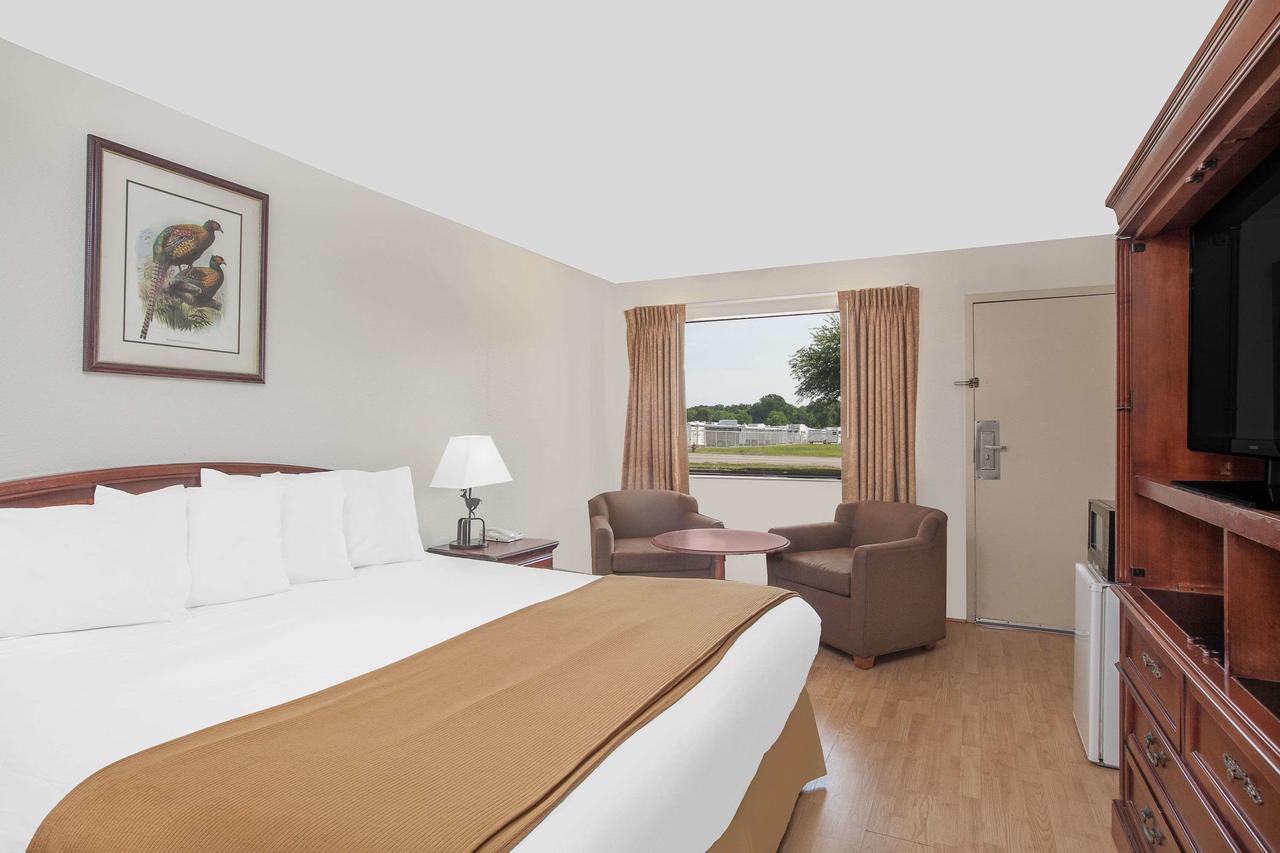 Knights Inn Crockett 外观 照片