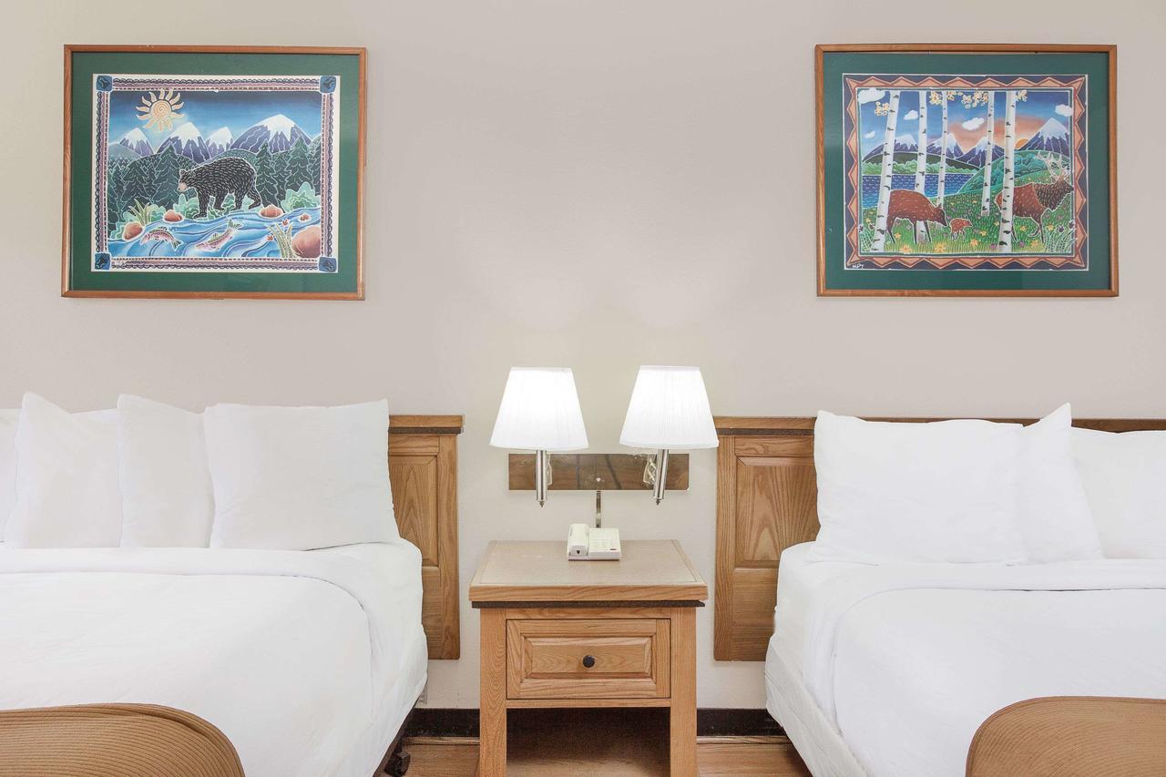 Knights Inn Crockett 外观 照片