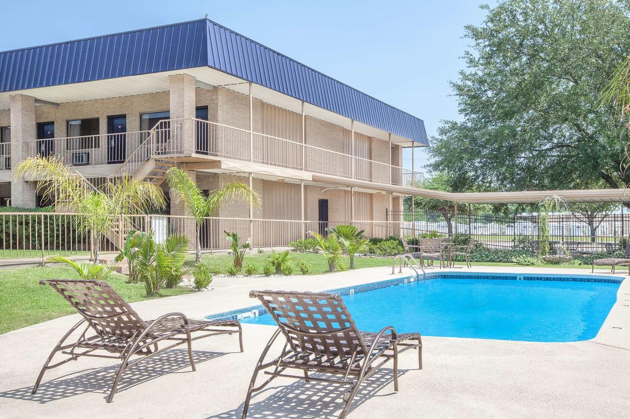 Knights Inn Crockett 外观 照片